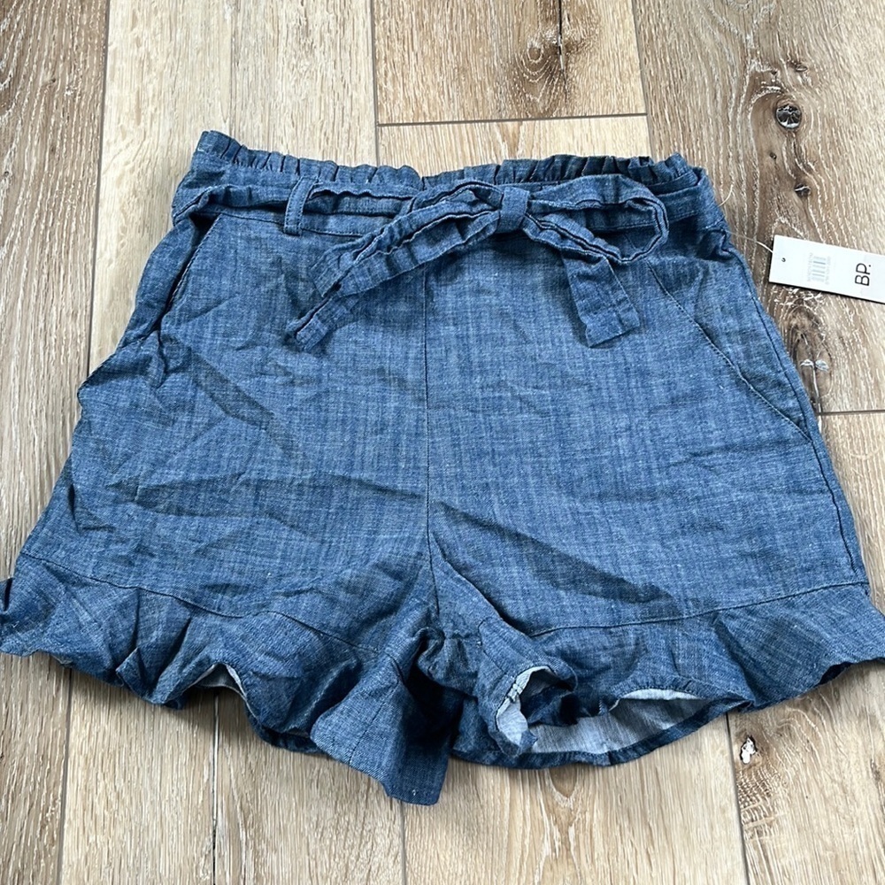 Nordstrom’s BP Chambray High Rise Ruffle Hem Shorts with Belt New